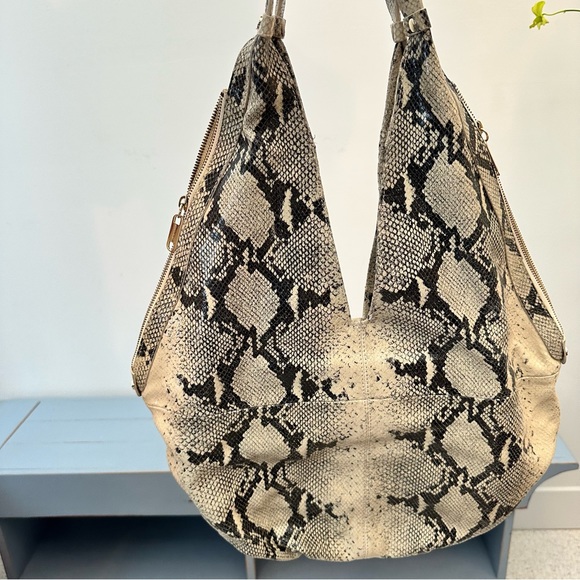 Alexis Hudson Chelsea Hobo Python Shoulder Bag Large Purse Snake Mob Wife - Picture 7 of 10